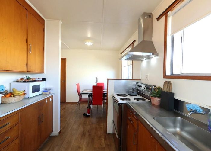  at 2/1012 Plunket Street, Saint Leonards, Hastings, Hawke's Bay