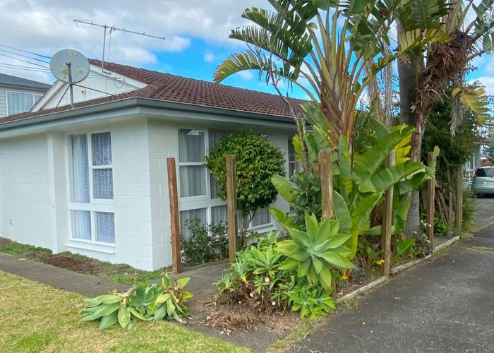  at 1/201 Bucklands Beach Road, Bucklands Beach, Manukau City, Auckland