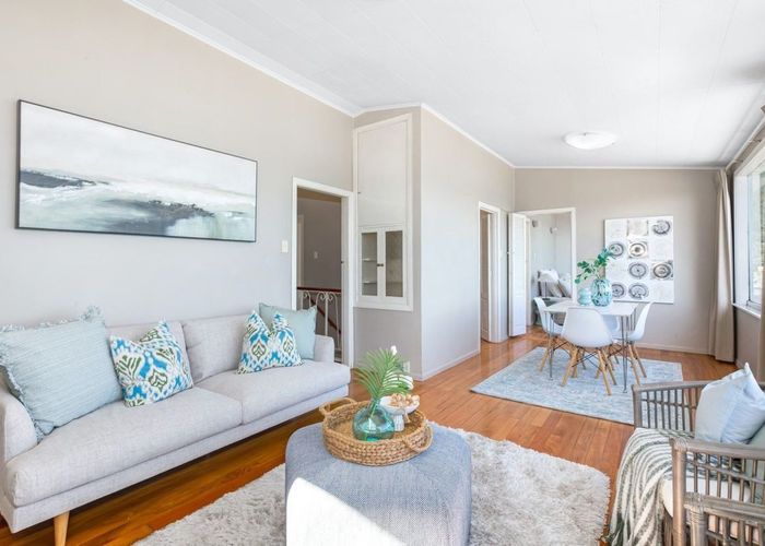  at 609 Marine Drive, Days Bay, Lower Hutt, Wellington