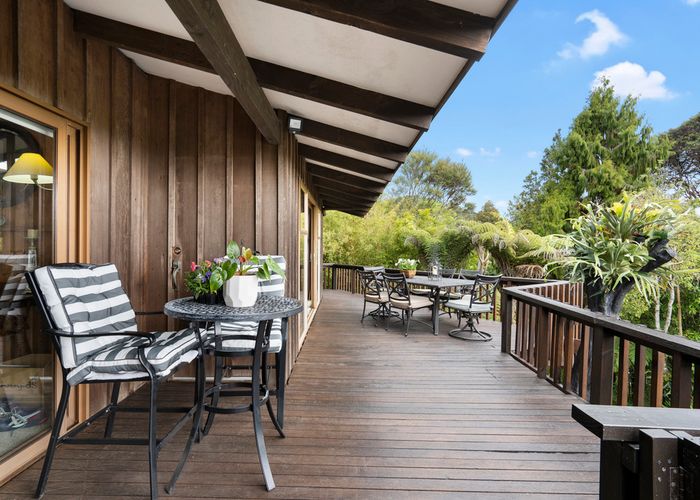  at 840 West Coast Road, Waiatarua, Auckland