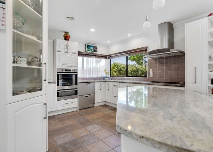  at 1 Merlin Close, Huntington, Hamilton