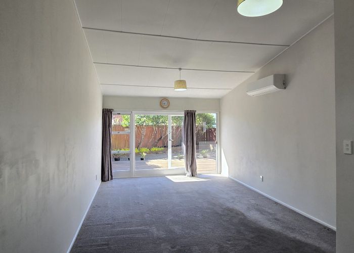  at 2/8 Waipuna rd, Mount Wellington, Auckland City, Auckland