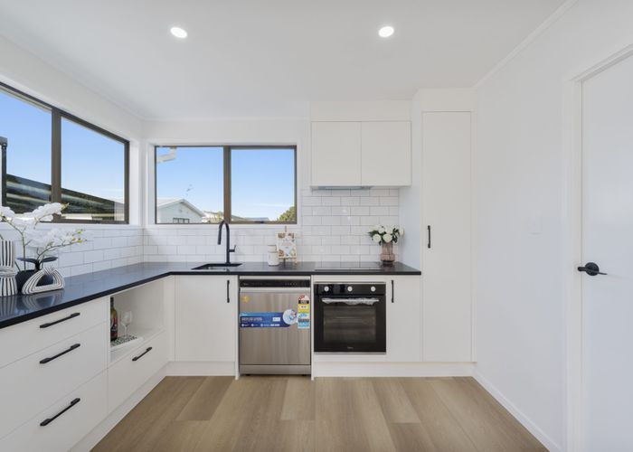  at 12 Le Havre Place, Takanini, Papakura, Auckland
