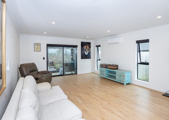  at 6 Kapua Crescent, Rototuna North, Hamilton