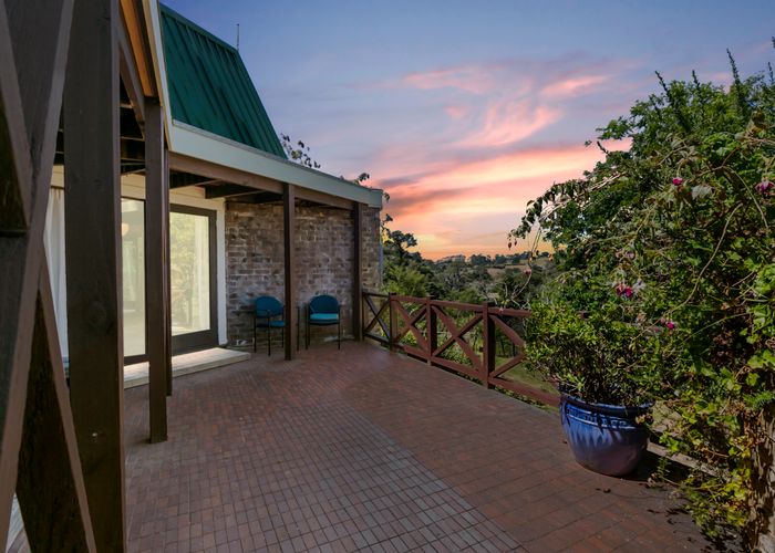  at 122 Waitakere Road, Henderson