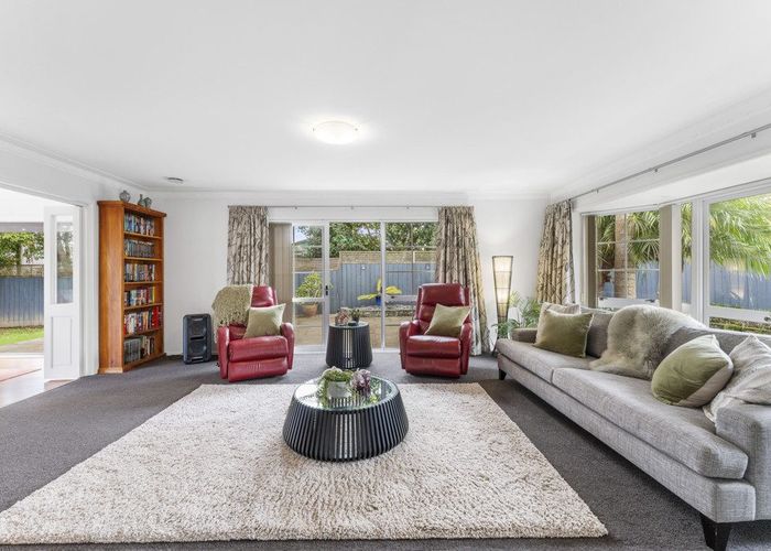  at 7 Reynard Terrace, Conifer Grove, Papakura, Auckland