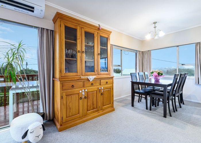  at 1/160A Titirangi road, New Lynn, Waitakere