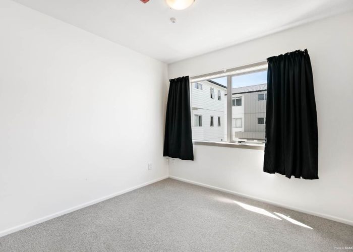  at 95E Felton Mathew Avenue, Saint Johns, Auckland City, Auckland