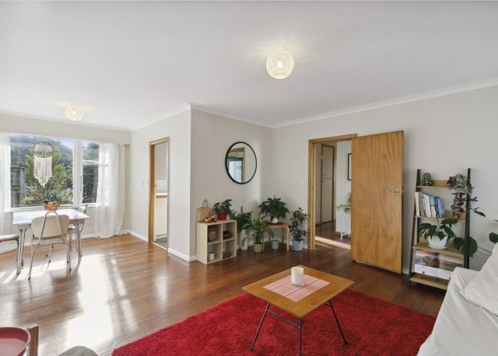 at 7C Camperdown Road, Miramar, Wellington