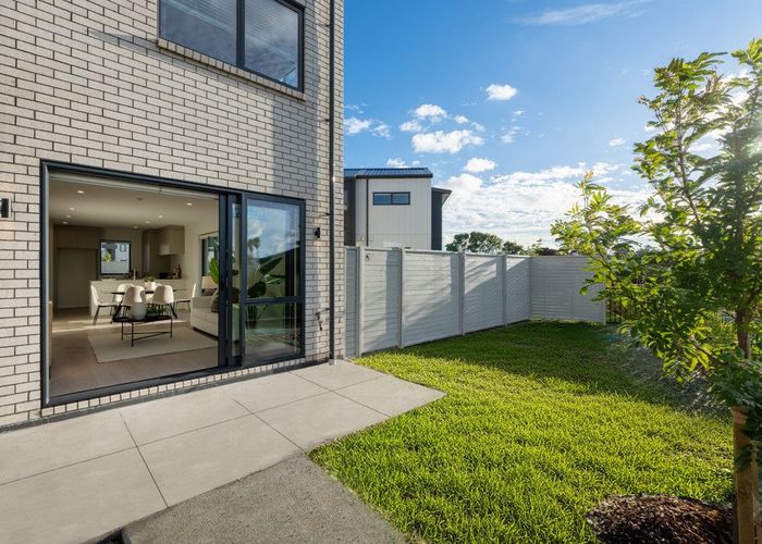  at 15 Pohorama Lane, Conifer Grove, Papakura, Auckland