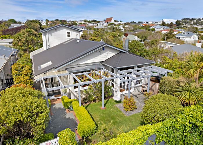  at 18 Raine Street, Karori, Wellington, Wellington
