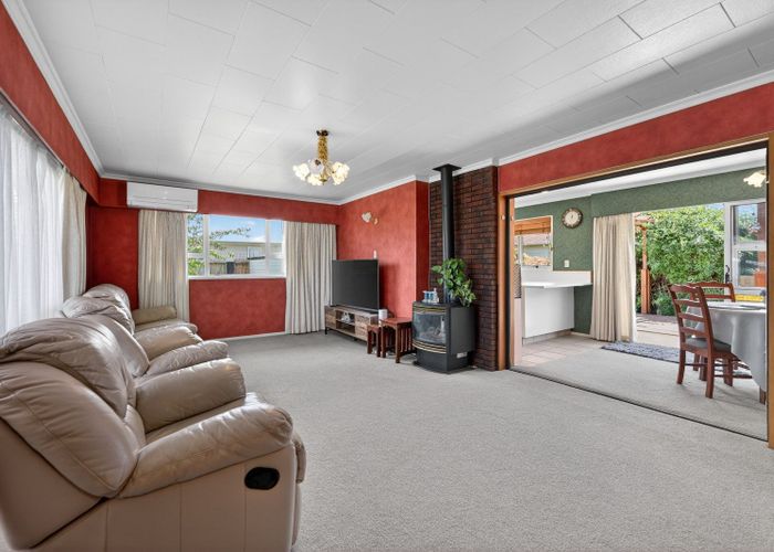  at 1 Colonial Place, Kelvin Grove, Palmerston North, Manawatu / Whanganui