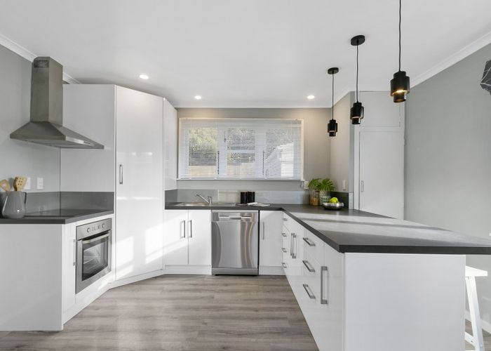  at 121 Wellington Road, Wainuiomata, Lower Hutt