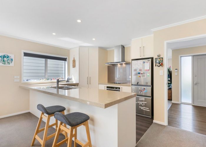  at 1 Chalfont Road, Silverstream, Upper Hutt, Wellington