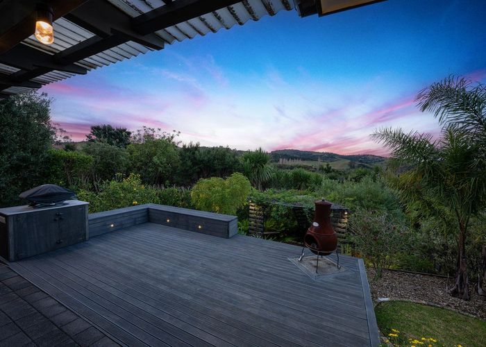  at 3 Fendalton Place, Hatfields Beach, Orewa