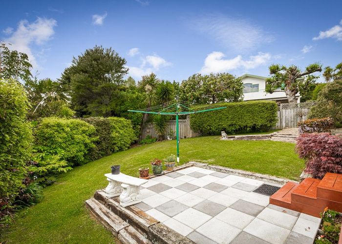  at 2/12 Ballini Rise, West Harbour, Auckland