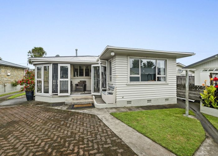  at 122 Ngamotu Road, Spotswood, New Plymouth