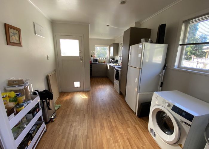  at 8 Lancing Road, Sandringham, Auckland