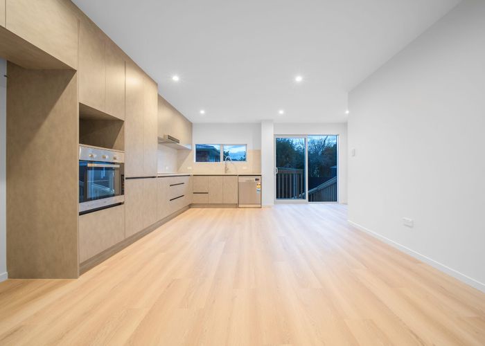  at 26D Trojan Crescent, New Lynn, Waitakere City, Auckland