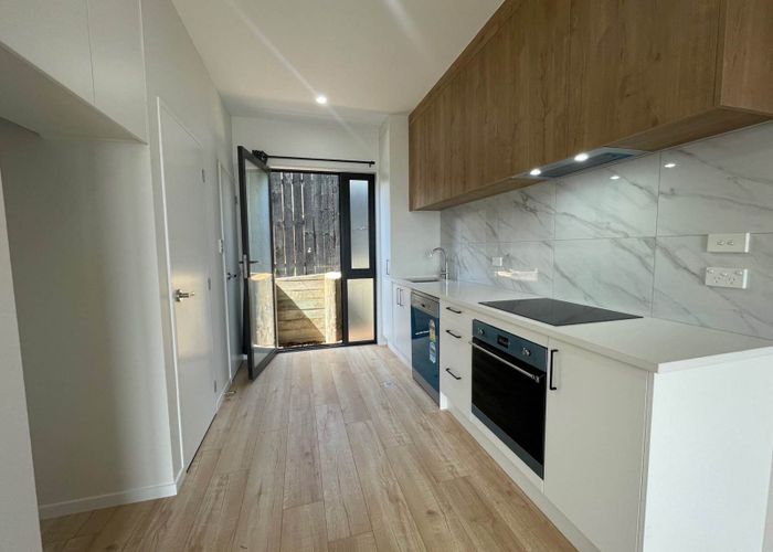  at 6/6 Kereru Street, Henderson, Waitakere City, Auckland