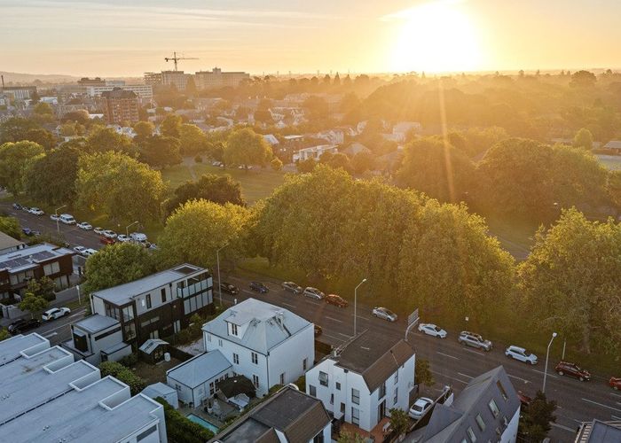  at 26 Cranmer Square, City Centre, Christchurch City, Canterbury