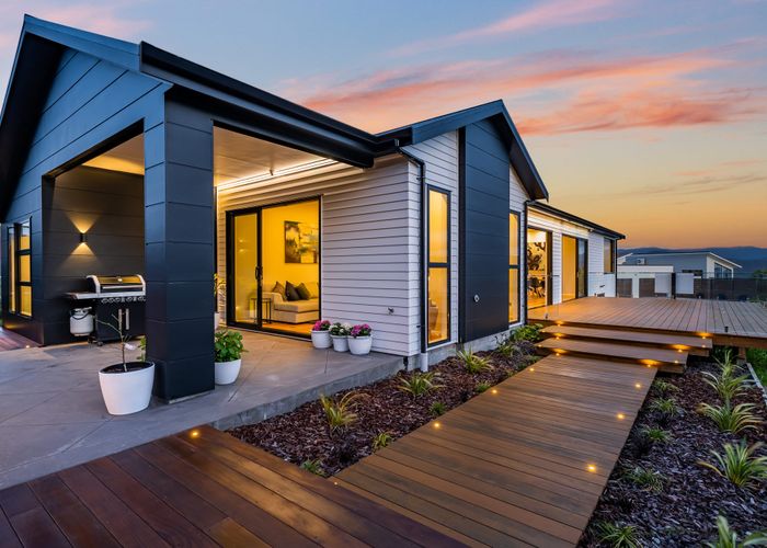  at A/15 Winifred Way, Belmont, Lower Hutt