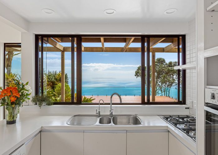  at 6 Cliff Road, Torbay, North Shore City, Auckland