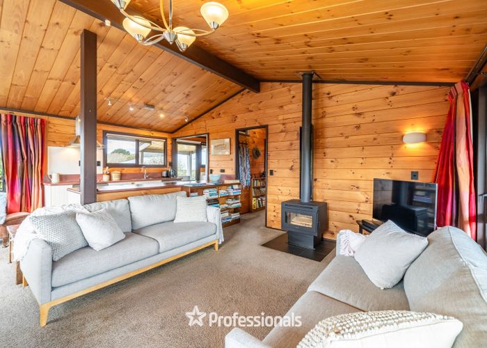  at 41 Raumati Road, Raumati Beach, Kapiti Coast, Wellington
