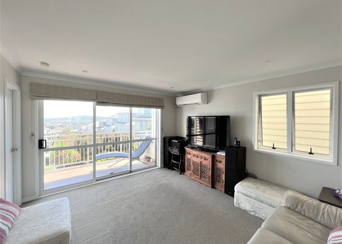  at 98 Arrowsmith Drive, Flat Bush, Manukau City, Auckland