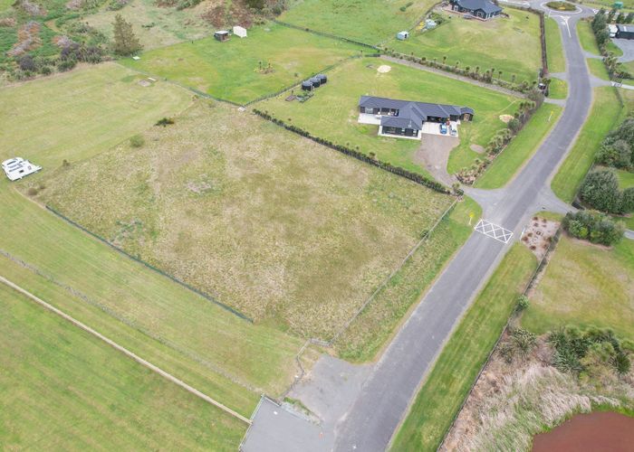  at 10 Kanuka Drive, Waitarere Beach, Horowhenua, Manawatu / Whanganui