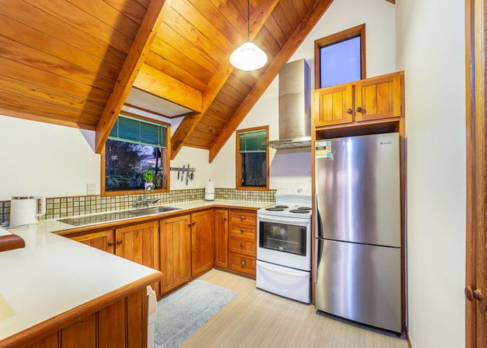  at 2/164 Rangatira Road, Beach Haven, Auckland