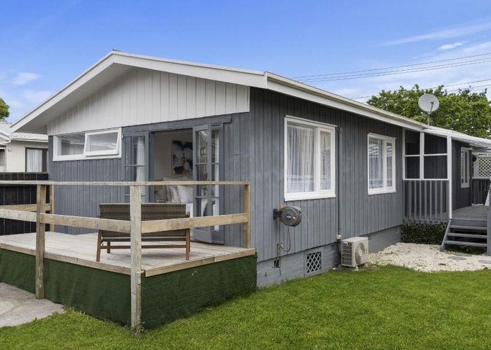  at 13 Pomaria Road, Henderson, Auckland
