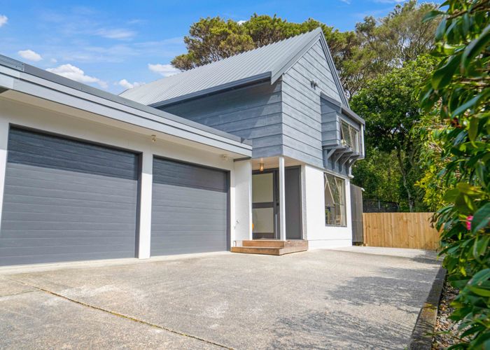  at 2/5 Eugen Place, Bayview, North Shore City, Auckland
