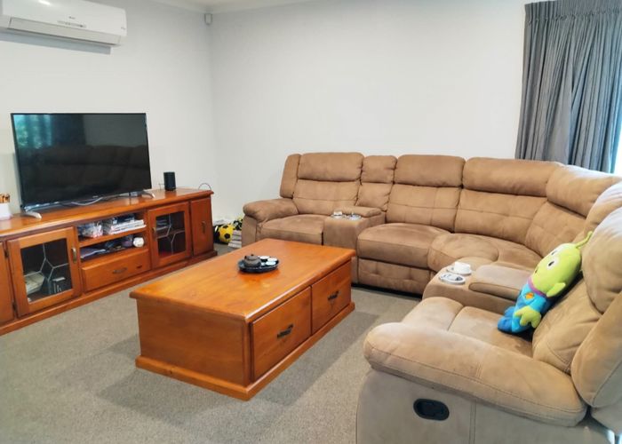  at 5 Vanquish Place, Flagstaff, Hamilton, Waikato