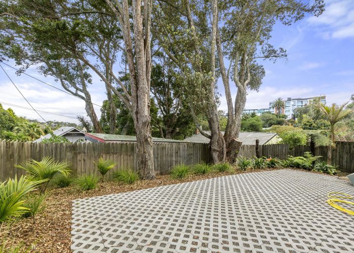  at 2/182 Hinemoa Street, Birkenhead, North Shore City, Auckland