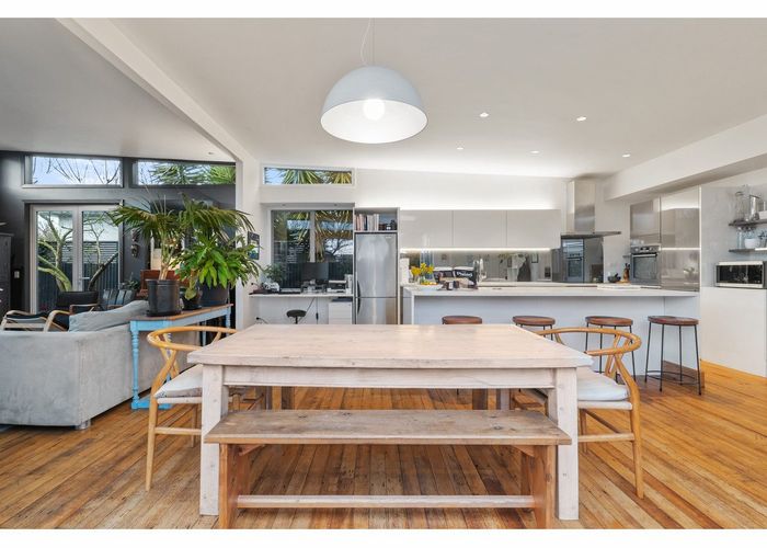  at 21 London Street, Richmond, Christchurch