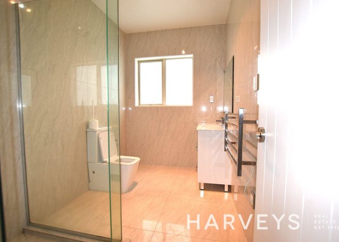  at 1/145 Tiriwa Drive, Massey, Waitakere City, Auckland