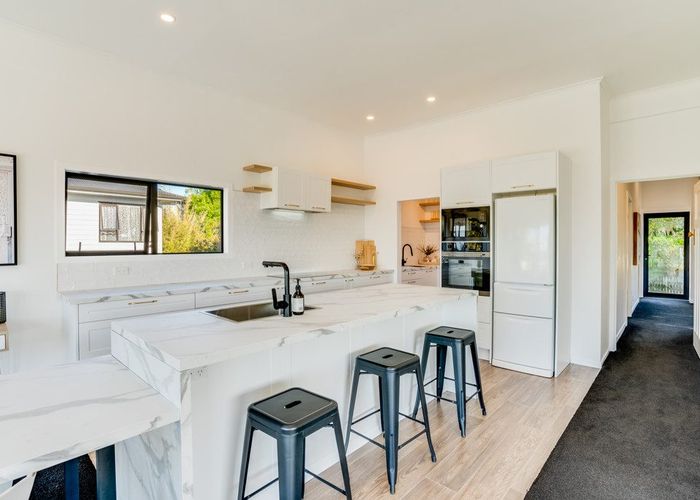  at 91 Pacific Parade, Army Bay, Whangaparaoa