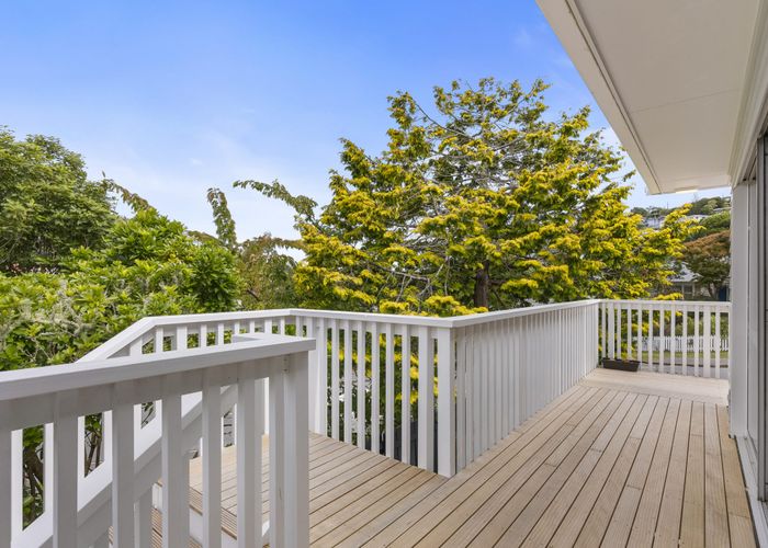  at 32 Batchelor Street, Newlands, Wellington