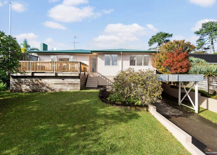  at 12 Springfield Street, Forrest Hill, North Shore City, Auckland