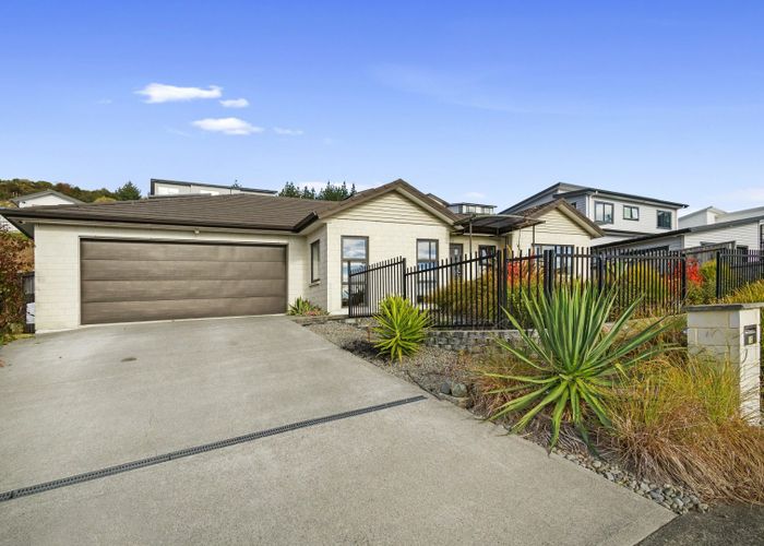  at 13 Madeira Close, Whitby, Porirua, Wellington