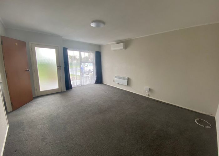 at 2/32 Park Estate Road, Papakura, Papakura, Auckland
