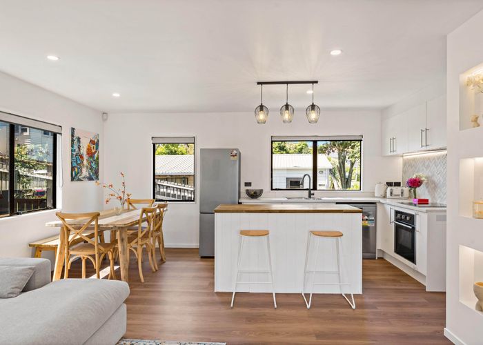  at 1/83 Kaurilands Road, Titirangi, Auckland