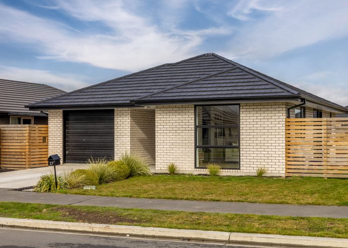  at 27 Loch Tanna Way, Yaldhurst, Christchurch