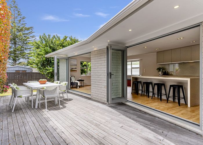  at 23 Dunstall Place, Mangere Bridge, Auckland