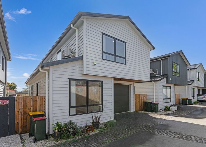  at 103c lynwood road, New Lynn, Waitakere City, Auckland