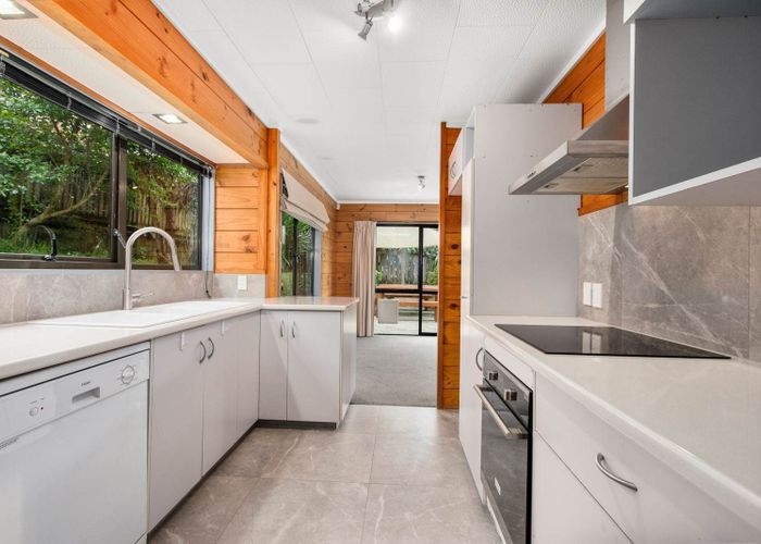  at 4B Heathglen Place, Bayview, North Shore City, Auckland