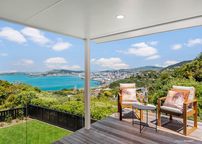  at 16 Rama Crescent, Khandallah, Wellington