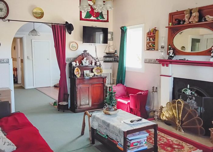  at 57 Beach Street, Saint Clair, Dunedin