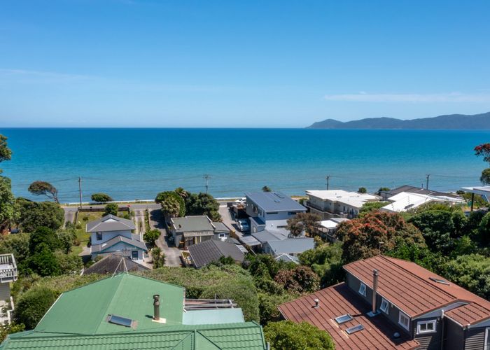  at 12 Karekare Road, Raumati South, Paraparaumu